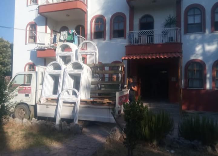 Şen Cam 